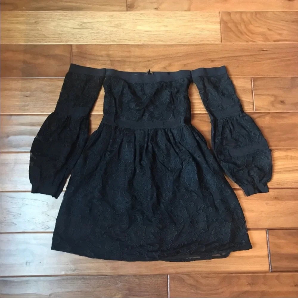 For Love and Lemons Jolene Off the Shoulder Dress - Picture 5 of 13